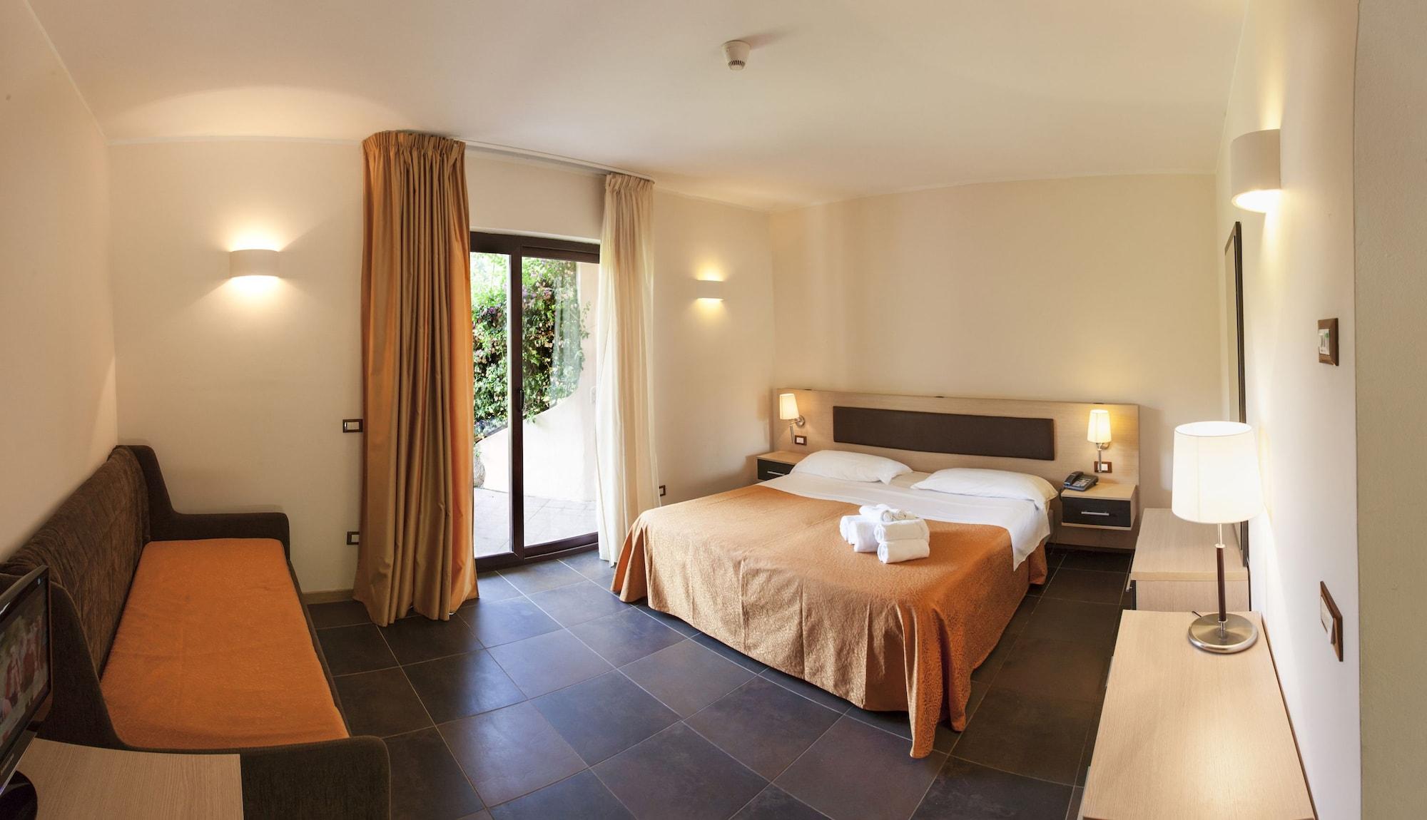 Bv Borgo Del Principe Hotel Дзамброне Екстериор снимка