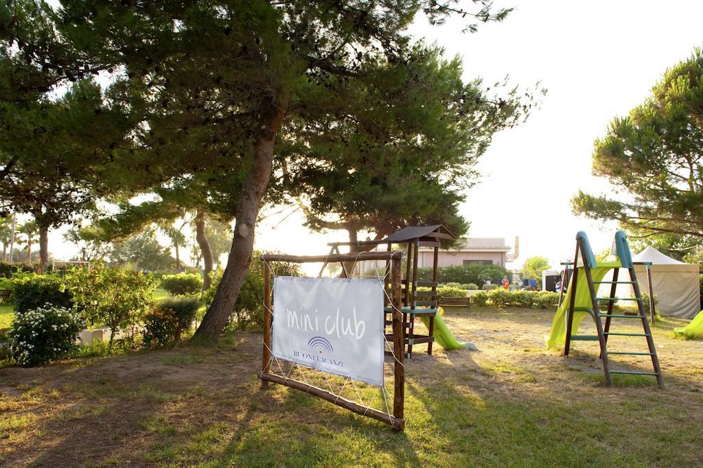 Bv Borgo Del Principe Hotel Дзамброне Екстериор снимка